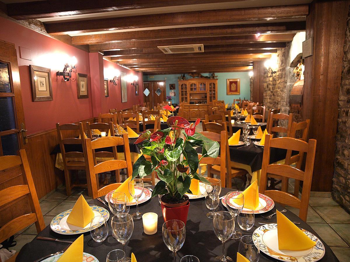 Aparta-Hotel Puertolas Эскуэр Экстерьер фото