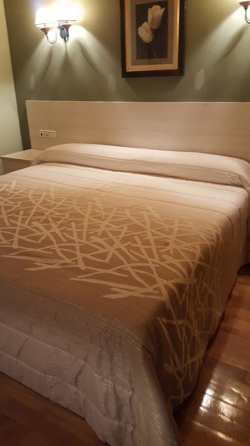 Aparta-Hotel Puertolas Эскуэр Экстерьер фото