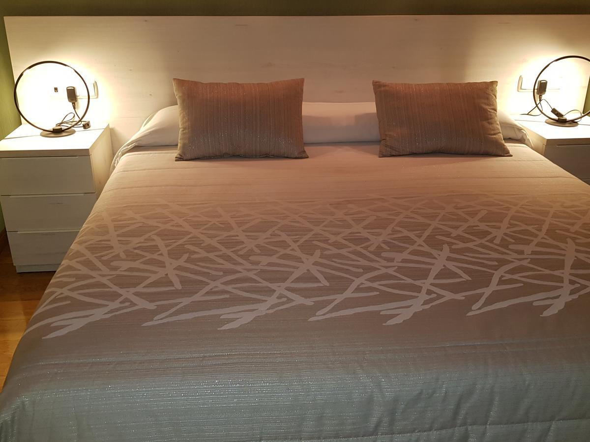 Aparta-Hotel Puertolas Эскуэр Экстерьер фото